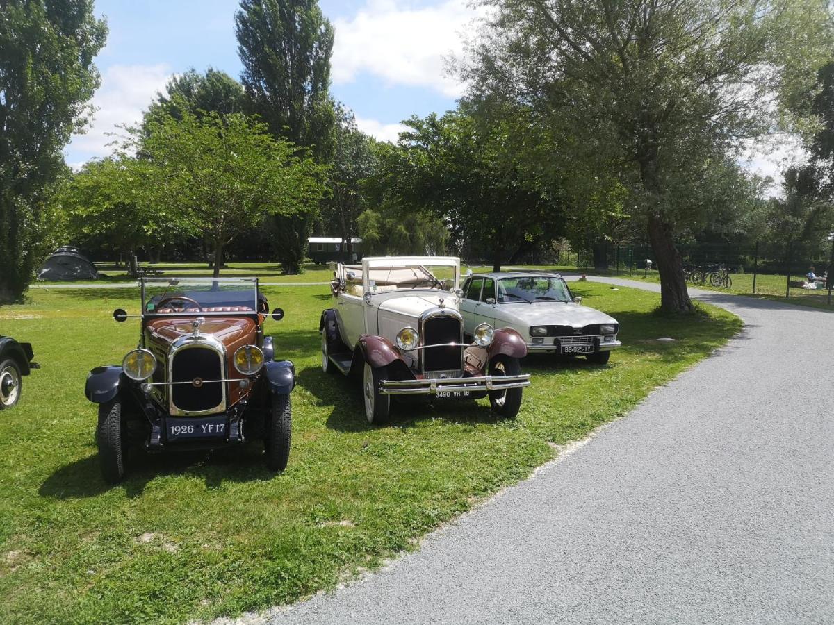 Camping Belle Riviere Chaniers 外观 照片