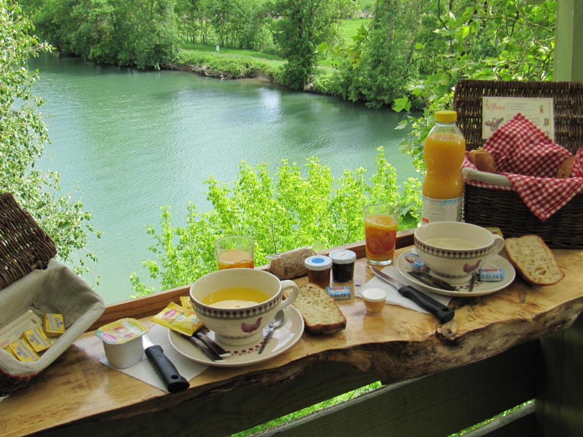 Camping Belle Riviere Chaniers 外观 照片
