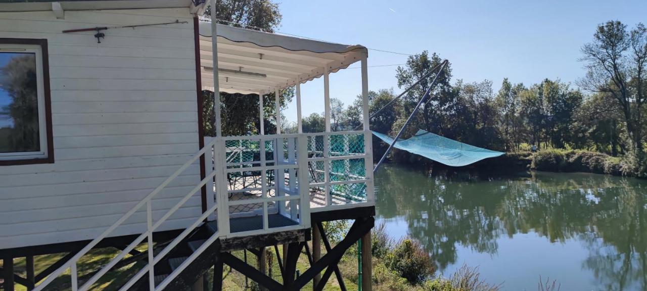 Camping Belle Riviere Chaniers 外观 照片